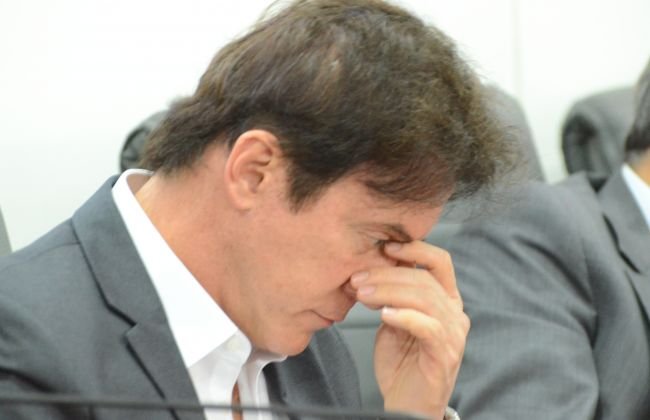 Resultado de imagem para ROBINSON FARIA TRISTE
