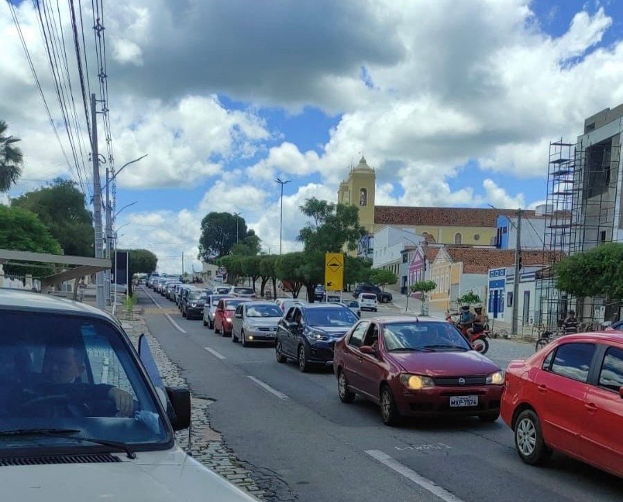 Congestionamento De Ve Culos Na Manh Deste S Bado Em Dire O Ao